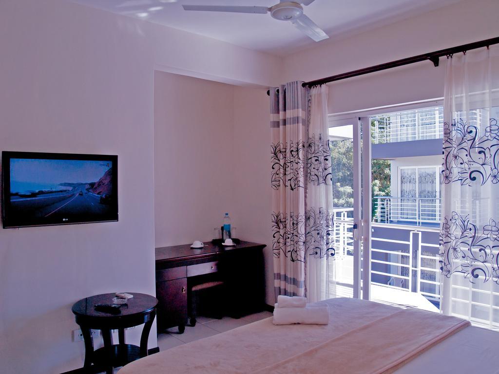 Mo Residence Pereybere Beach Extérieur photo