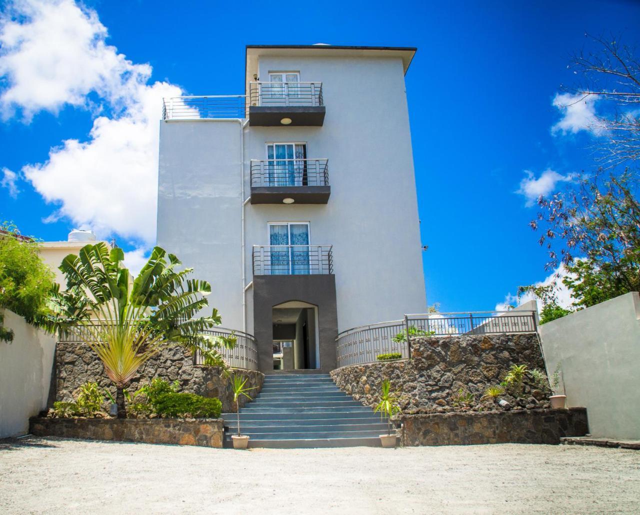 Mo Residence Pereybere Beach Extérieur photo